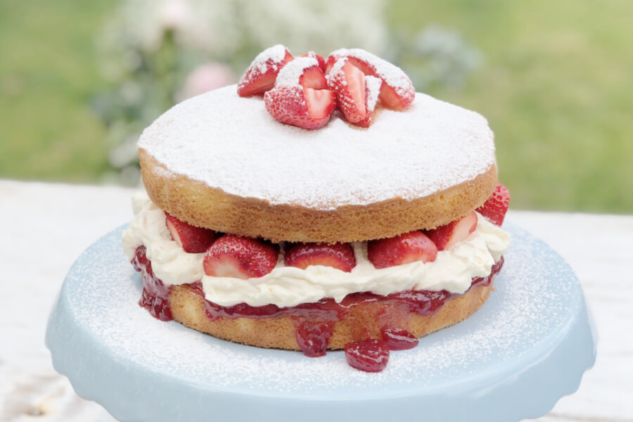 VE Day Victoria Sponge